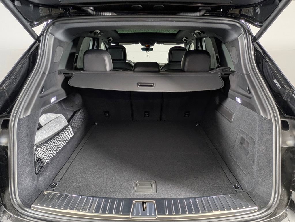 New 2026 Porsche Cayenne image 17