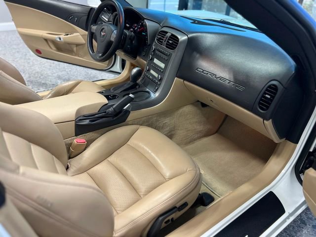 Used 2006 Chevrolet Corvette Convertible w/ Preferred Equipment Group image 22