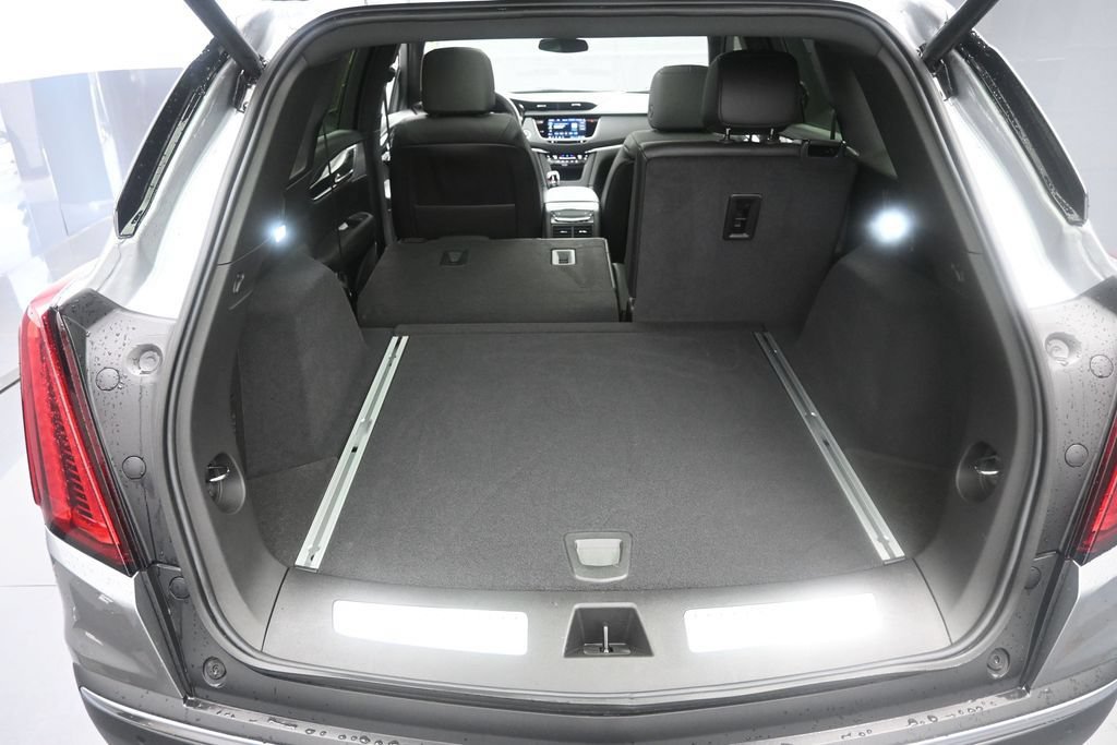 Used 2025 Cadillac XT5 Premium Luxury FWD image 24