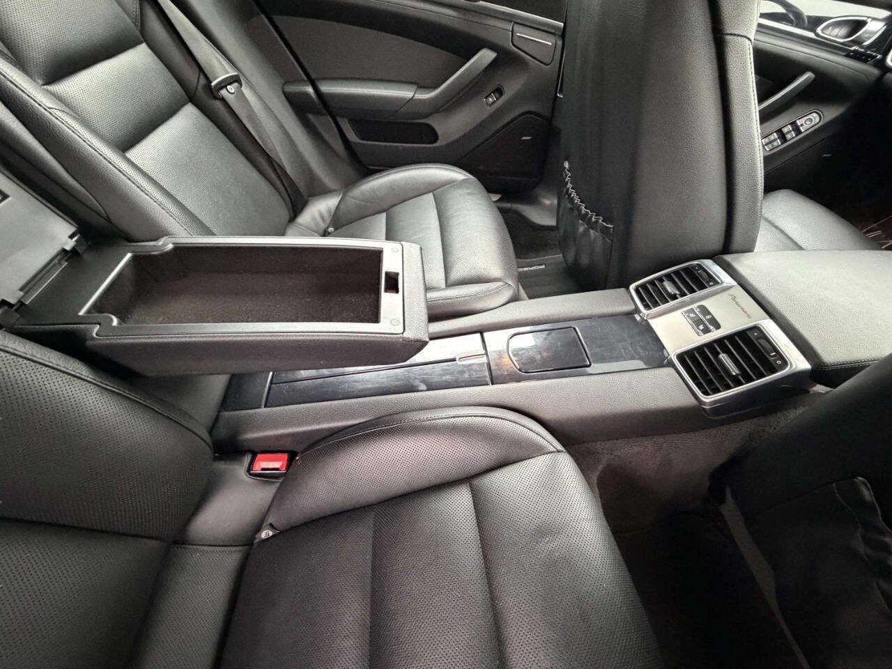 Used 2016 Porsche Panamera 4 Edition AWD/4WD image 51