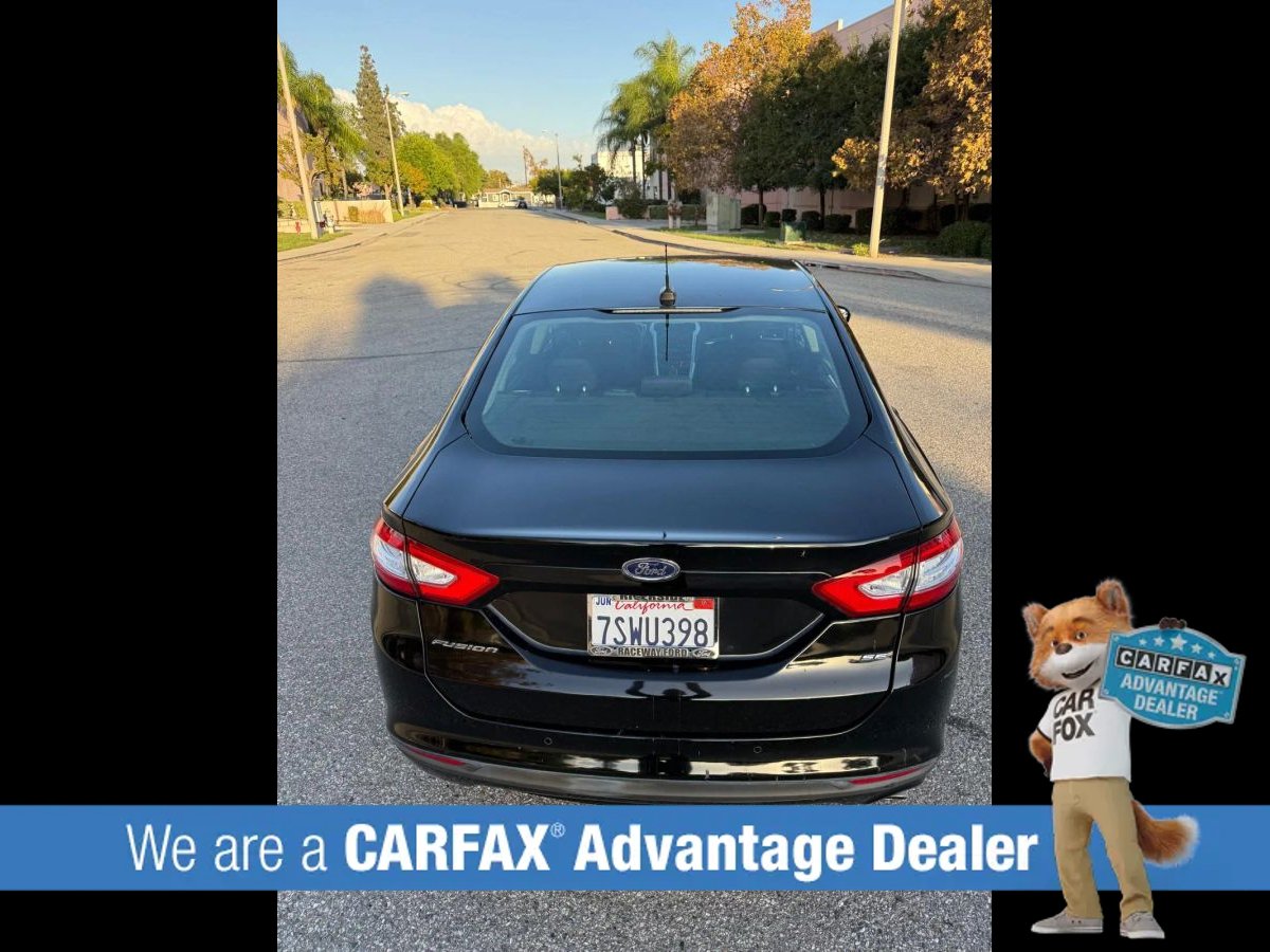 Used 2016 Ford Fusion SE FWD image 7