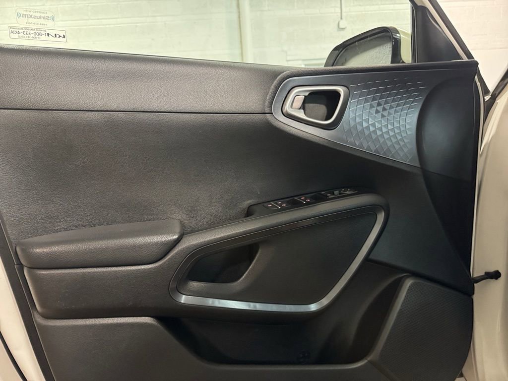Used 2022 Kia Soul GT-Line image 21
