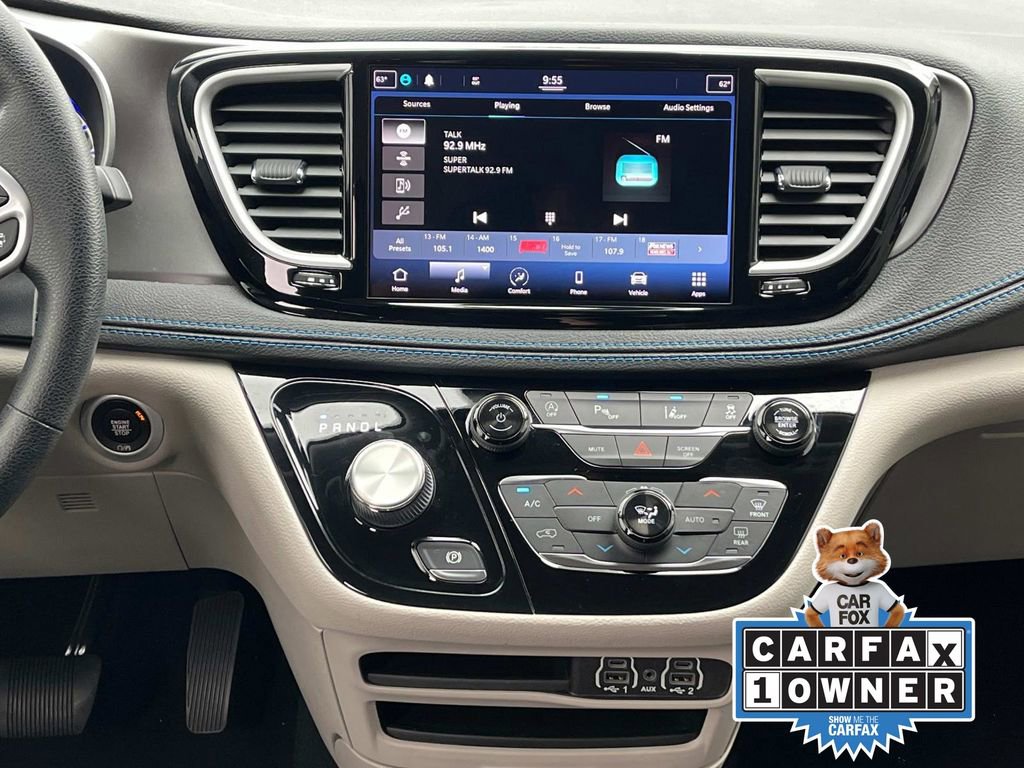 Used 2021 Chrysler Pacifica Touring image 15