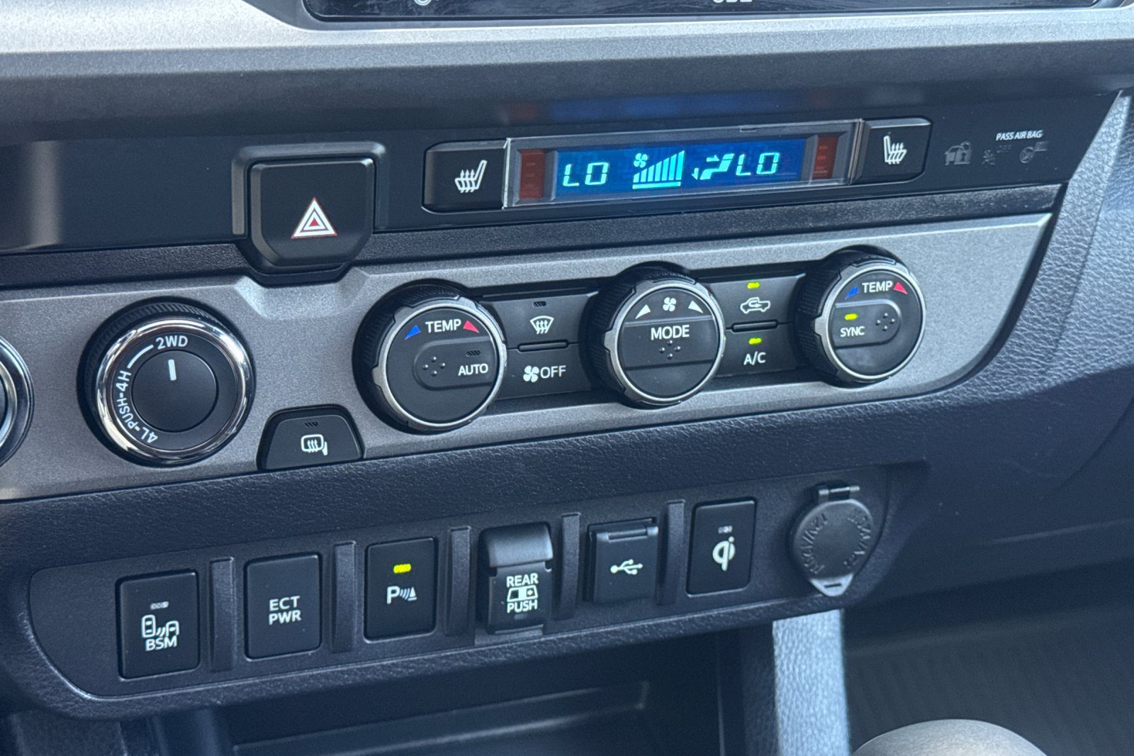 Certified 2021 Toyota Tacoma TRD Sport w/ TRD Premium Sport Package AWD/4WD image 25