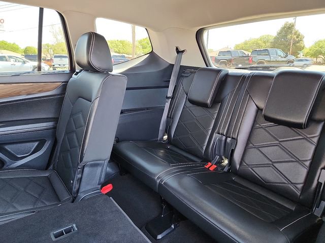 Used 2025 Volkswagen Atlas SE FWD image 9