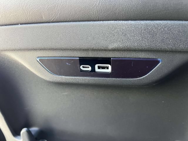 New 2025 Chrysler Pacifica Select FWD image 30