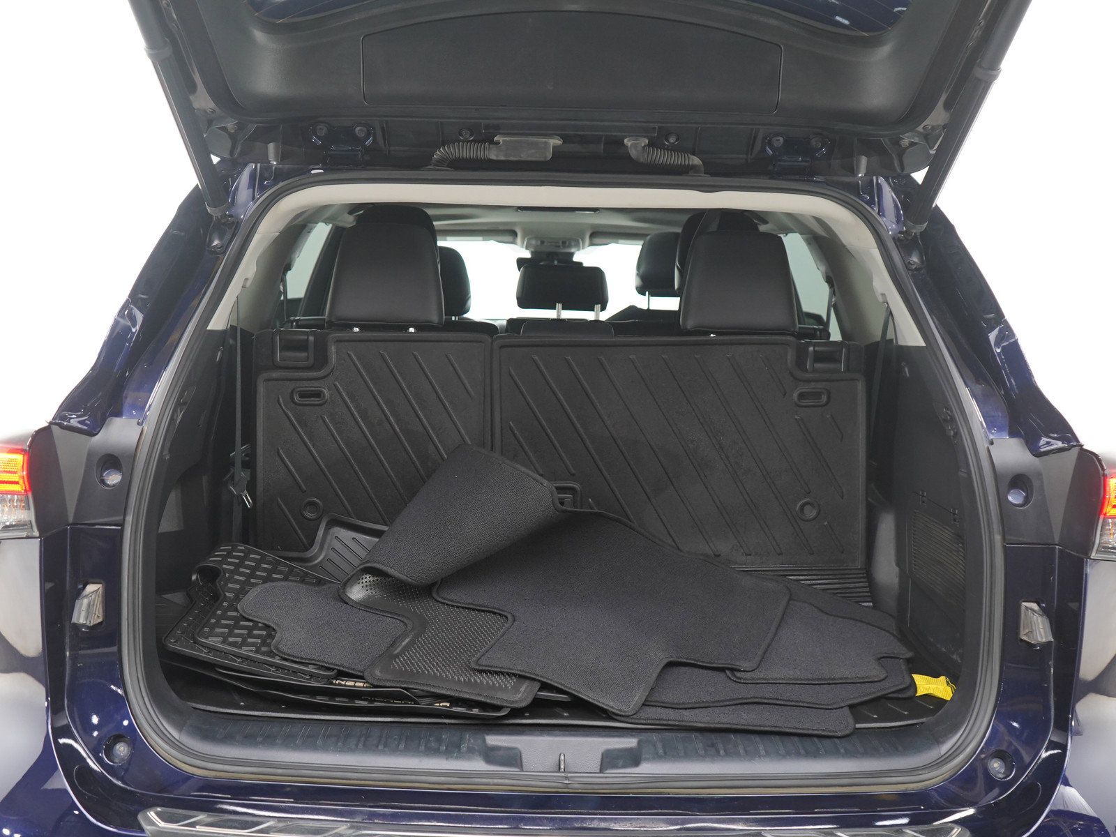 Used 2022 Toyota Highlander XLE image 19