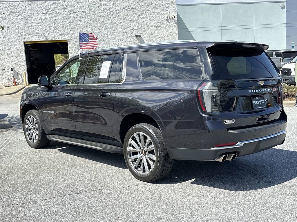 Used 2025 Chevrolet Suburban High Country w/ Sun And Tow Package AWD/4WD image 7