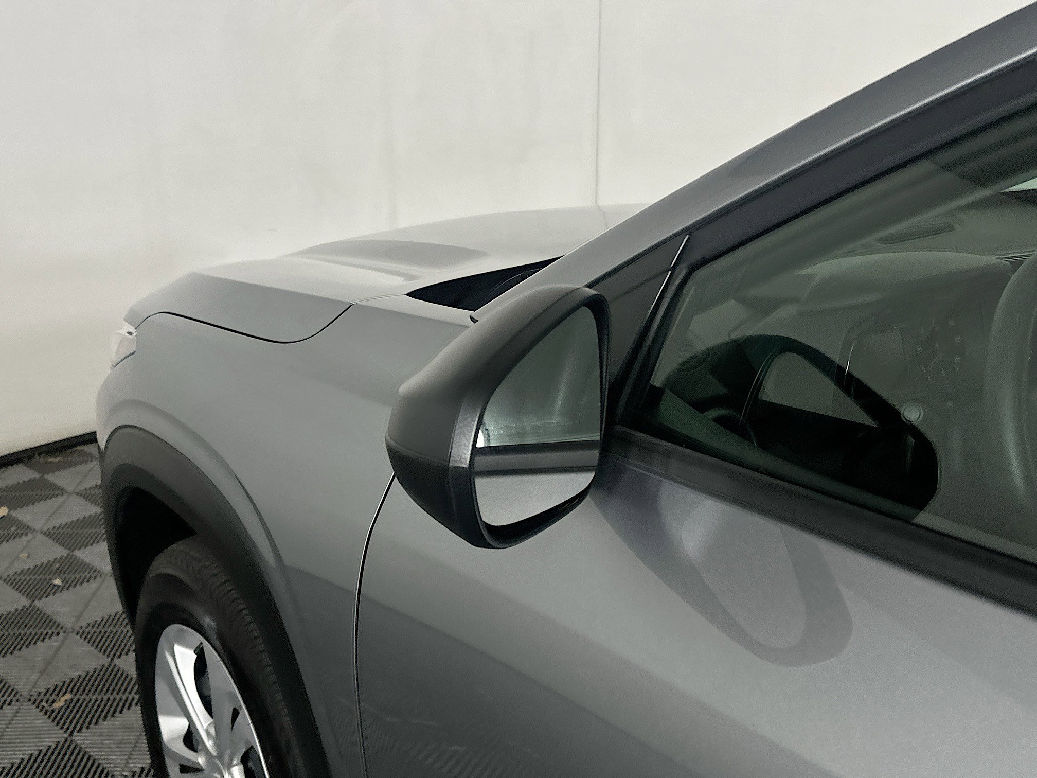 Used 2025 Chevrolet Trax LS FWD image 16