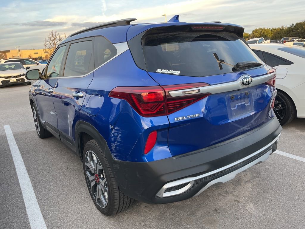 Used 2021 Kia Seltos SX w/ SX Sunroof Package image 4