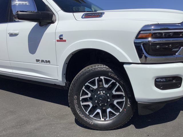 Used 2025 RAM 2500 Limited AWD/4WD image 3