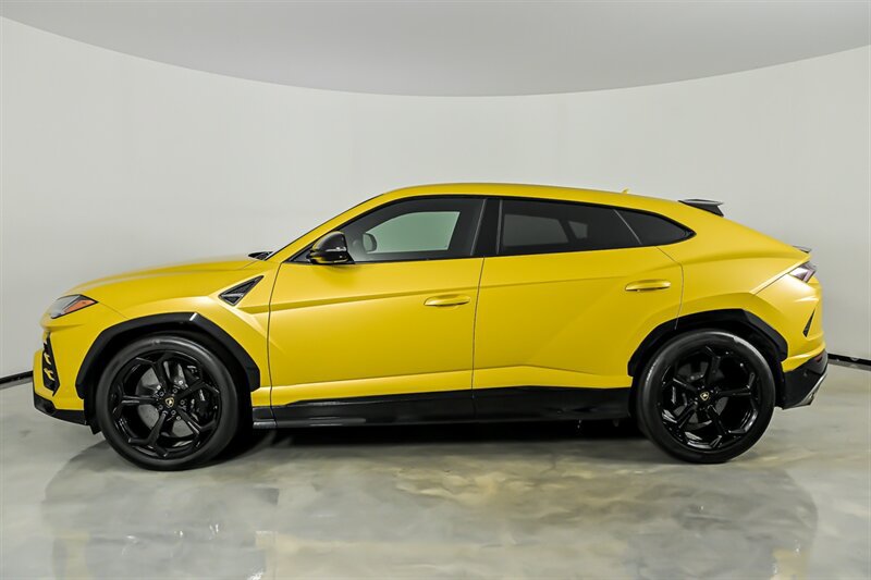 Used 2019 Lamborghini Urus AWD/4WD image 6