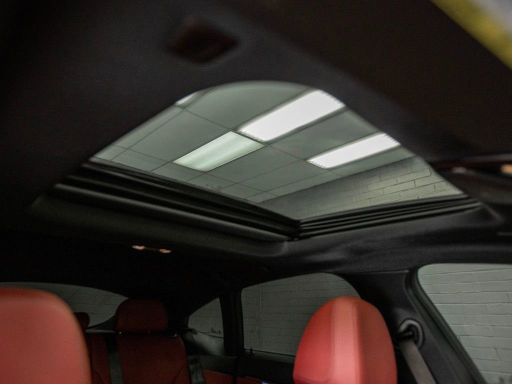 Used 2025 BMW i4 eDrive40 w/ Driving Assistance Package image 25