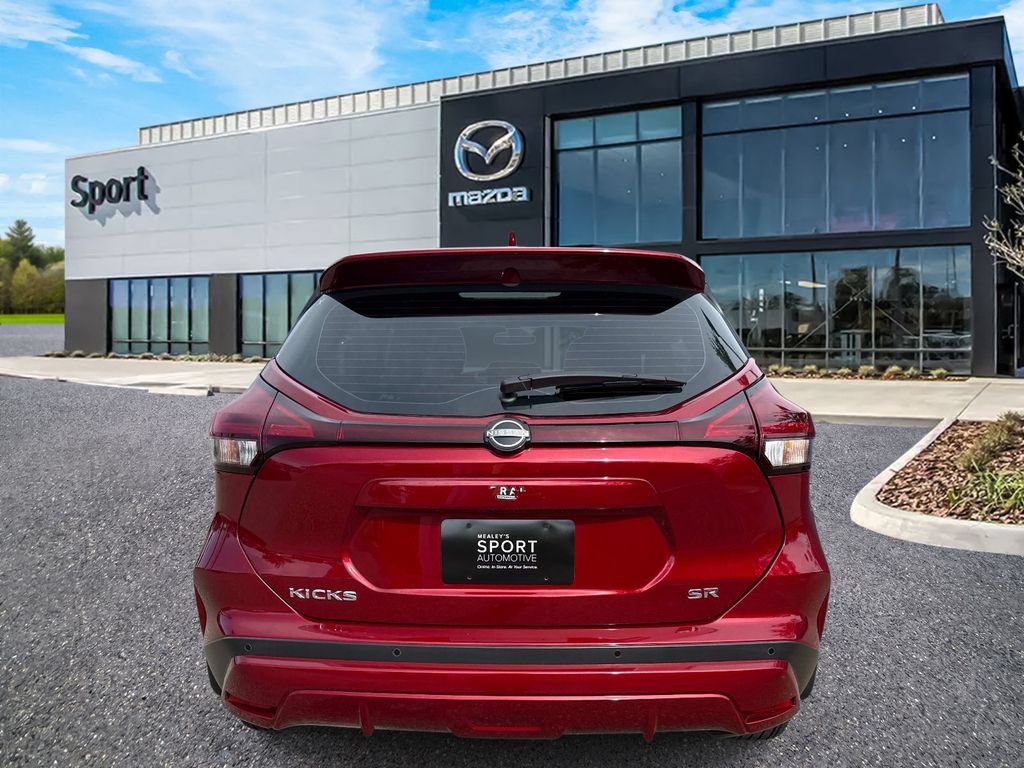Used 2024 Nissan Kicks SR w/ SR Premium Package FWD image 4