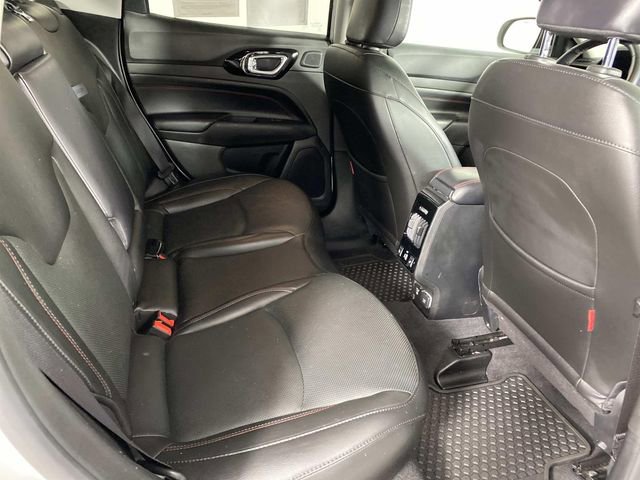 Used 2022 Jeep Compass Trailhawk w/ Trailhawk Elite Group image 12