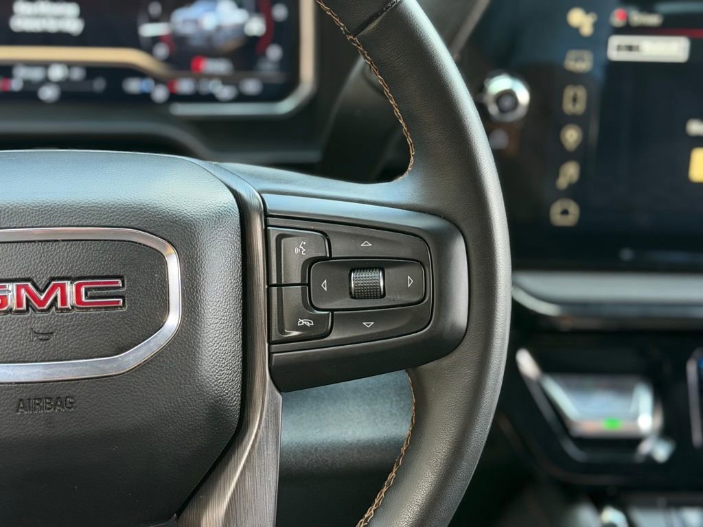 Used 2024 GMC Sierra 2500 AT4 w/ Technology Package AWD/4WD image 46
