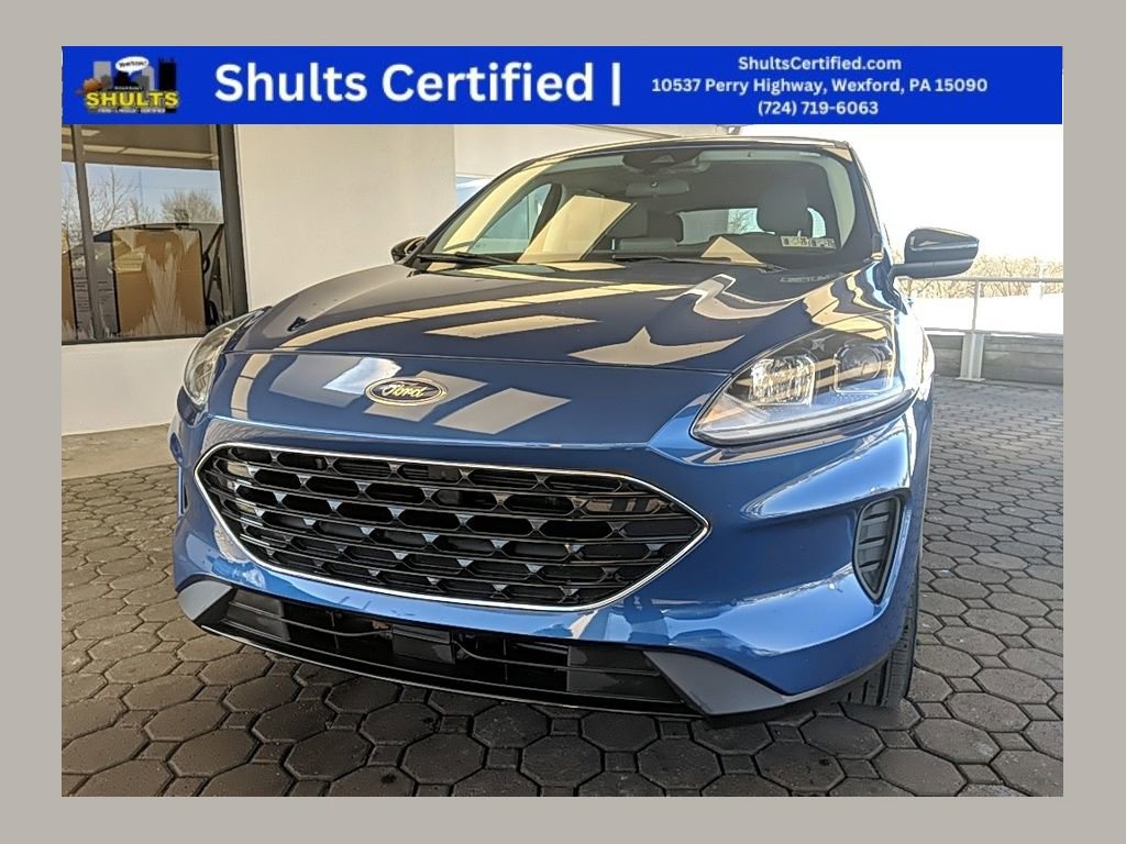 Used 2022 Ford Escape SE w/ SE Sport Appearance Package