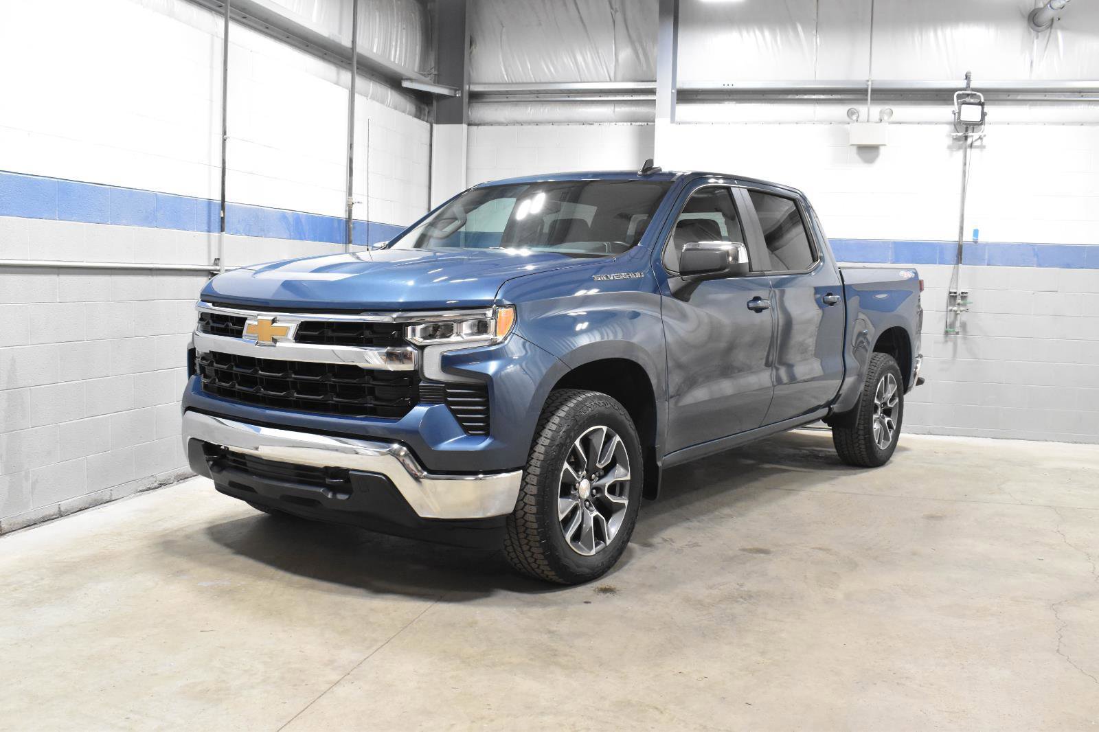 Used 2024 Chevrolet Silverado 1500 LT image 6