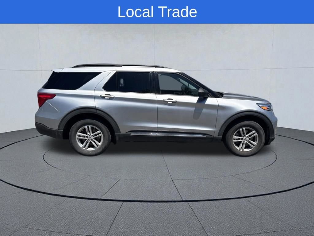 Used 2022 Ford Explorer XLT w/ Equipment Group 202A AWD/4WD image 8