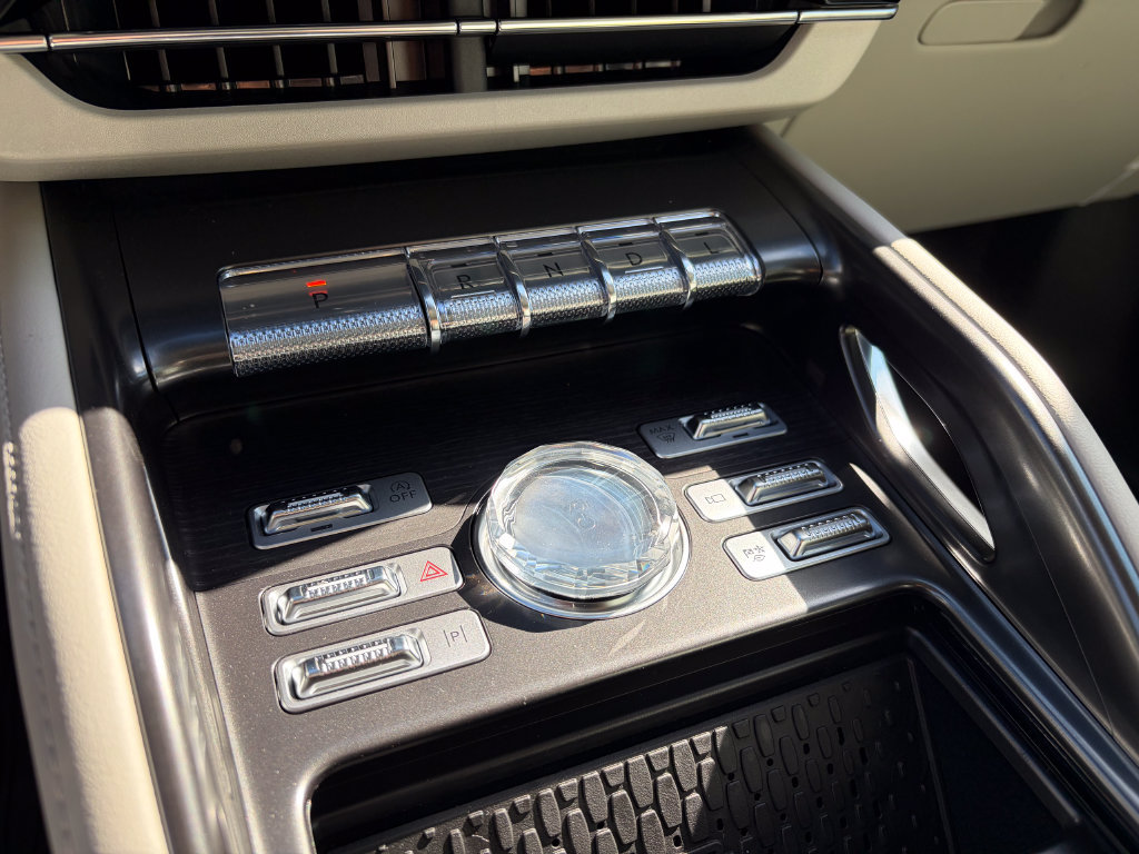 New 2026 Lincoln Nautilus Reserve AWD/4WD image 39