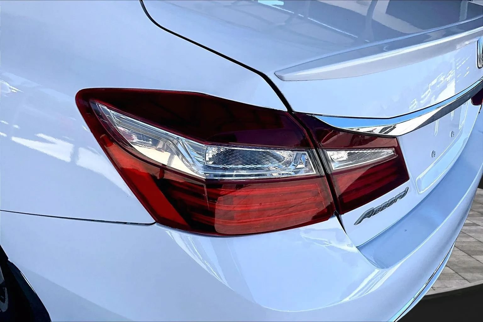 Used 2016 Honda Accord EX-L image 19