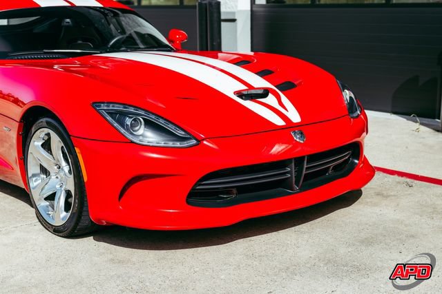 Used 2014 SRT Viper SRT-10 w/ Grand Touring Package RWD image 24