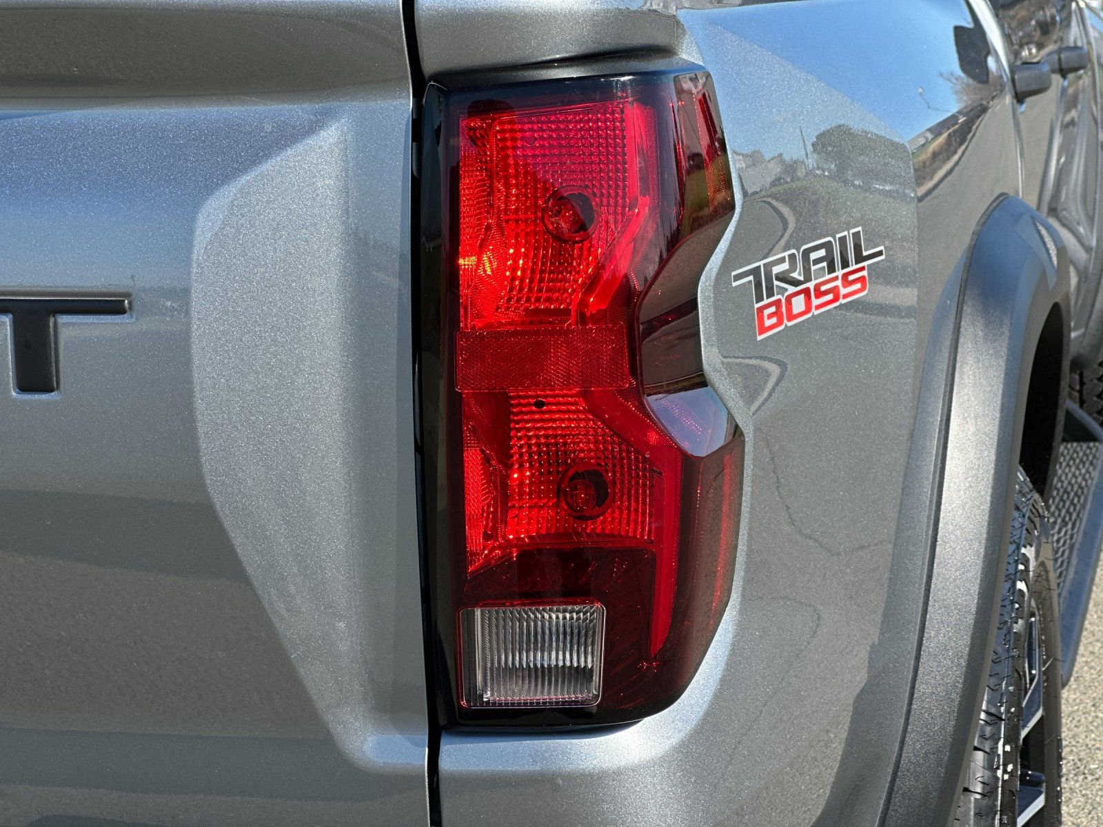 Used 2024 Chevrolet Colorado Trail Boss w/ LPO, Dark Essentials Package image 26