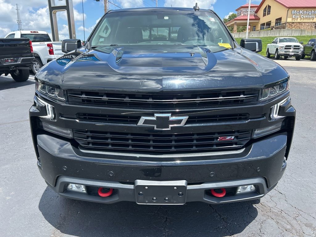 Used 2021 Chevrolet Silverado 1500 LT Trail Boss w/ Convenience Package II AWD/4WD image 2
