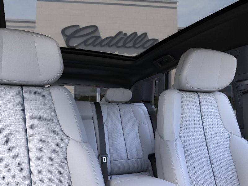 New 2025 Cadillac Lyriq Luxury w/ LPO, Floor Liner Package AWD/4WD image 24