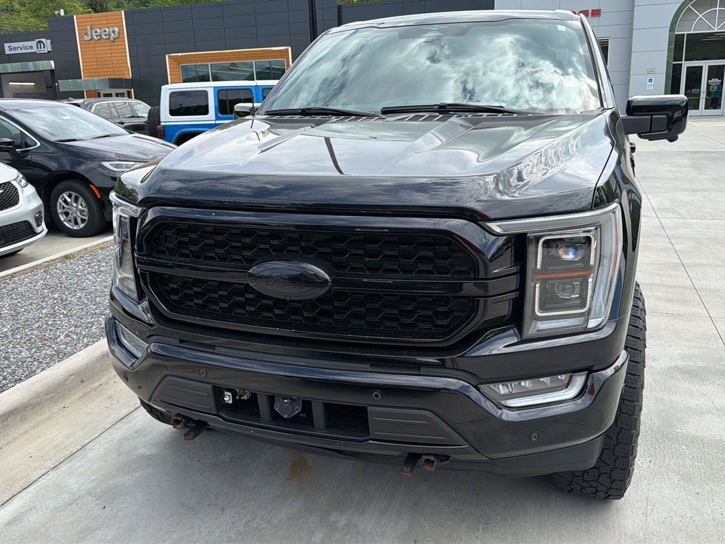 Used 2023 Ford F150 Platinum w/ Equipment Group 701A High AWD/4WD image 8