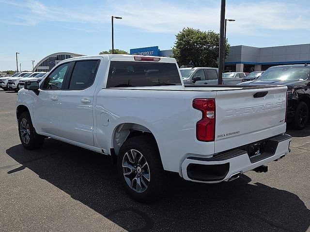 New 2026 Chevrolet Silverado 1500 RST w/ Z71 Off-Road Package AWD/4WD image 3