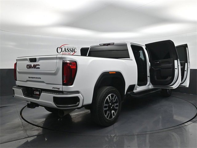 Used 2023 GMC Sierra 2500 AT4 image 34