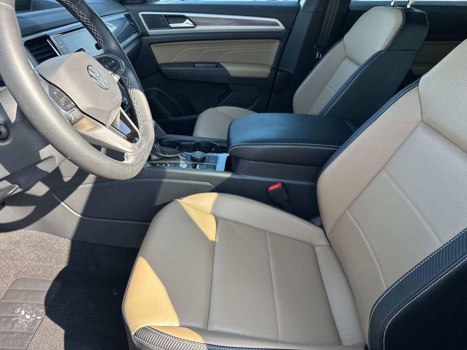 Certified 2022 Volkswagen Atlas Cross Sport SE image 8