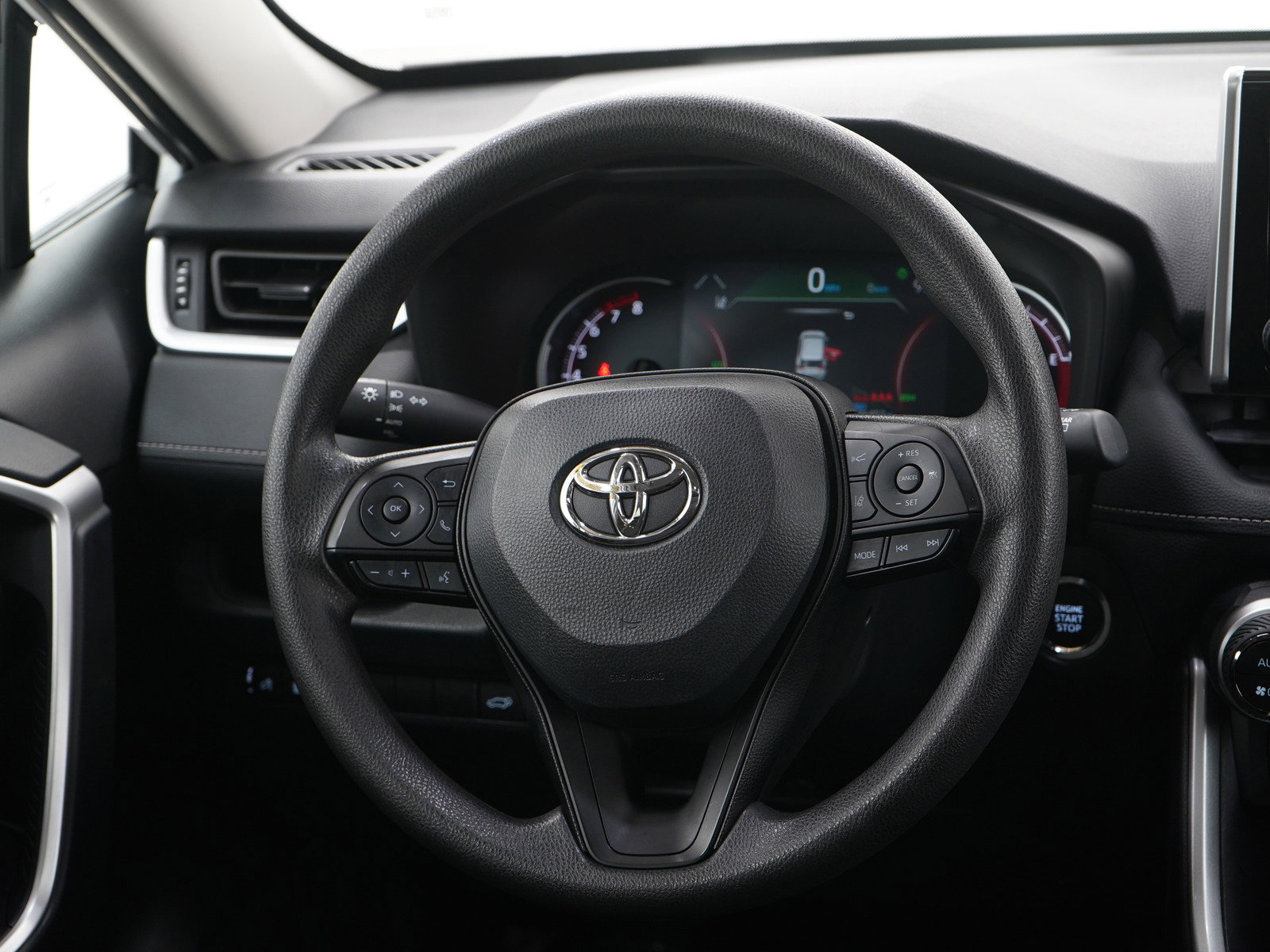 Used 2024 Toyota RAV4 XLE w/ Convenience Package AWD/4WD image 18