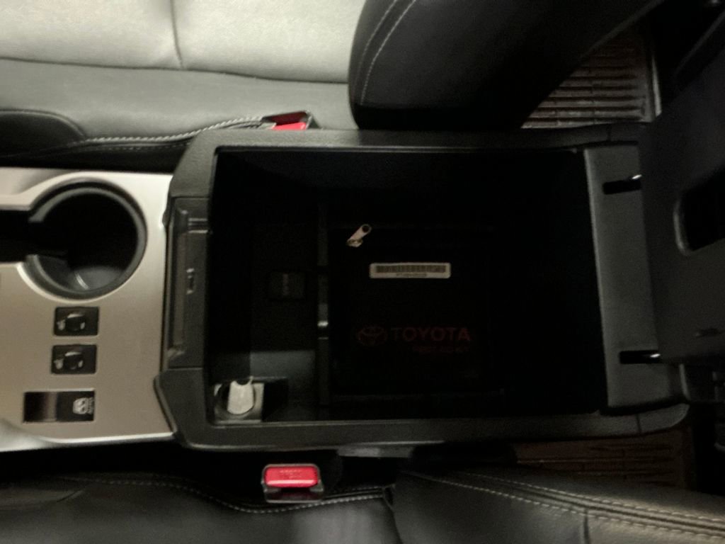 Certified 2024 Toyota 4Runner SR5 Premium image 25