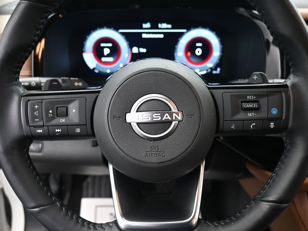 Used 2024 Nissan Pathfinder Platinum w/ Cargo Package image 21