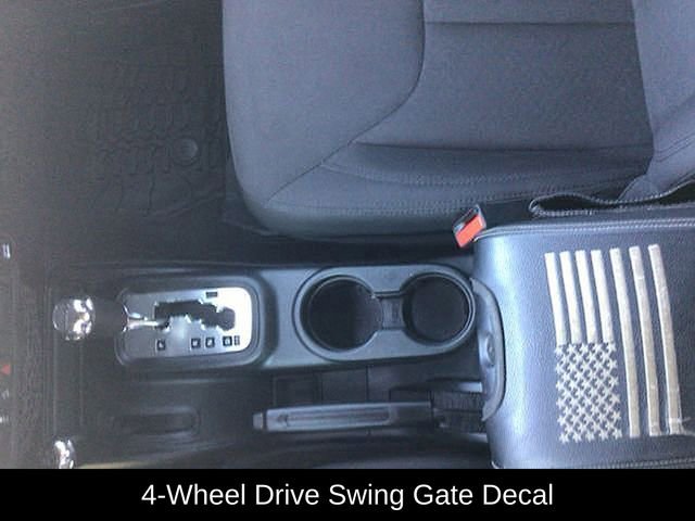 Used 2018 Jeep Wrangler Unlimited Sport image 32