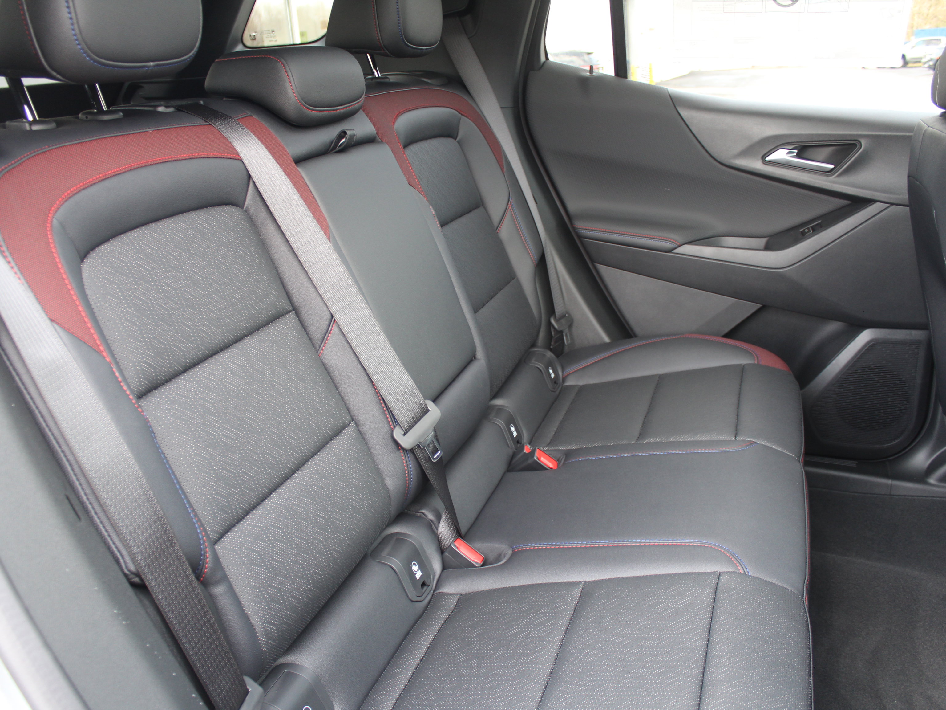 New 2026 Chevrolet Equinox RS FWD image 17