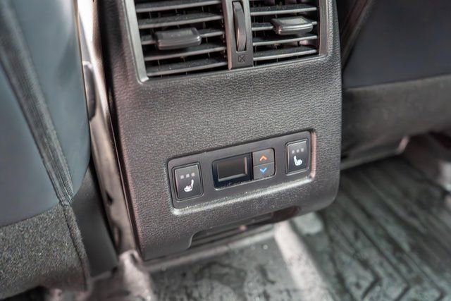 Used 2023 Mitsubishi Outlander AWD image 18
