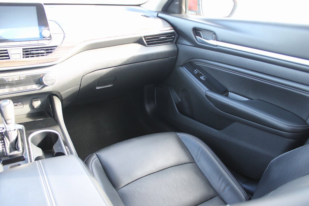 Used 2022 Nissan Altima 2.5 Platinum image 32