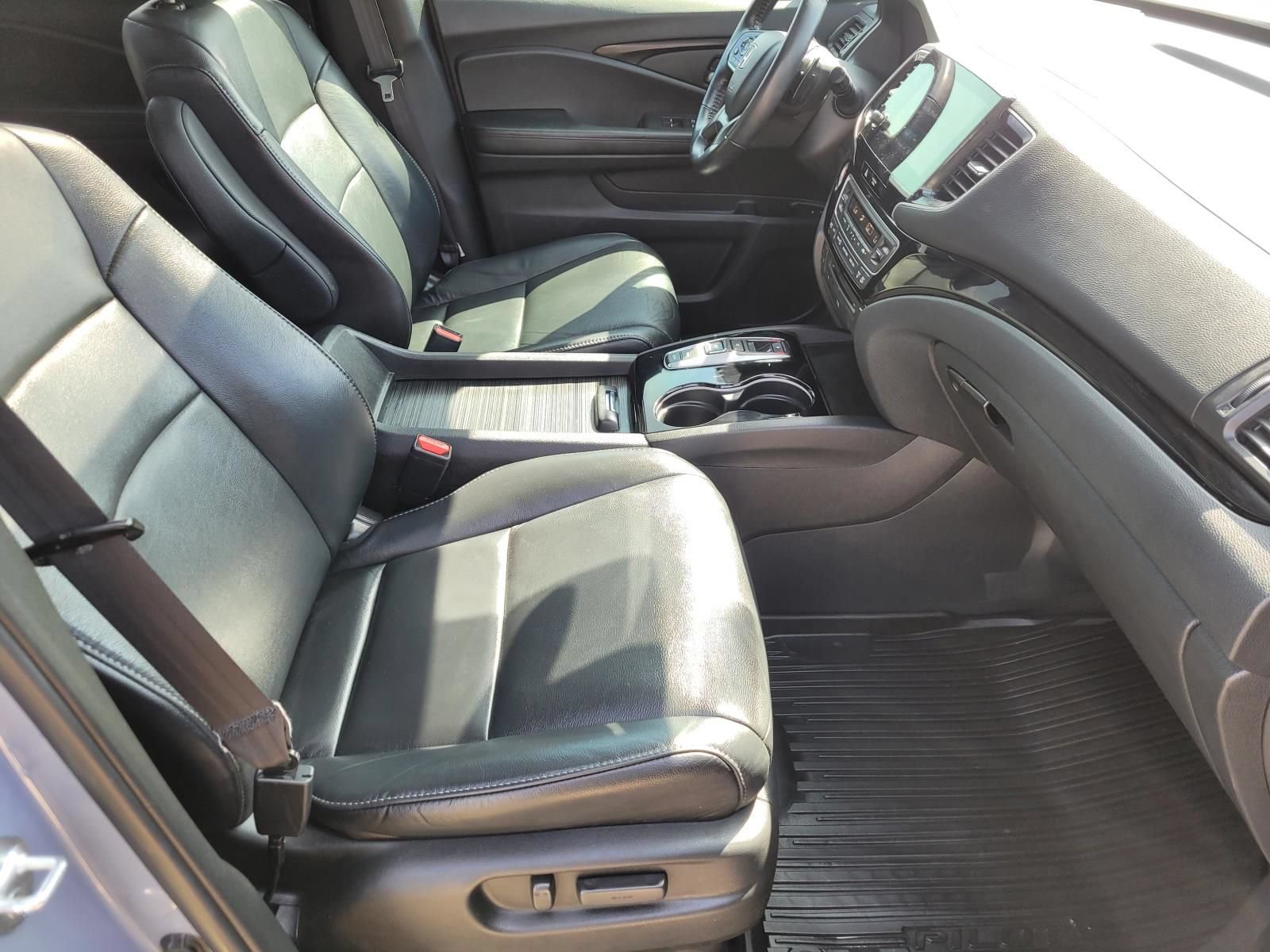 Used 2022 Honda Pilot Touring image 10