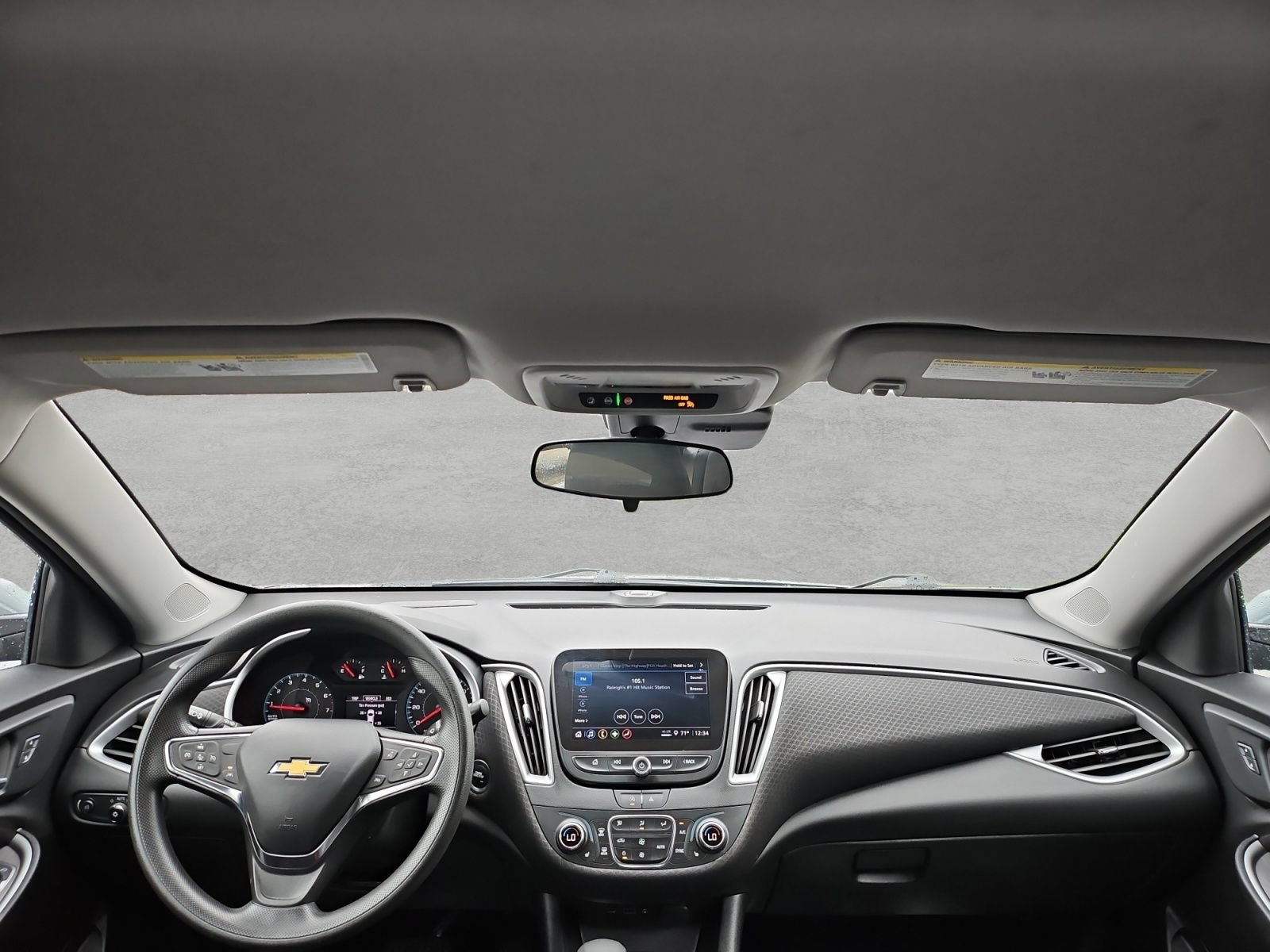 Used 2025 Chevrolet Malibu LT FWD image 33