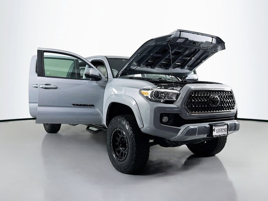 Used 2019 Toyota Tacoma TRD Sport w/ Exterior Package AWD/4WD image 20