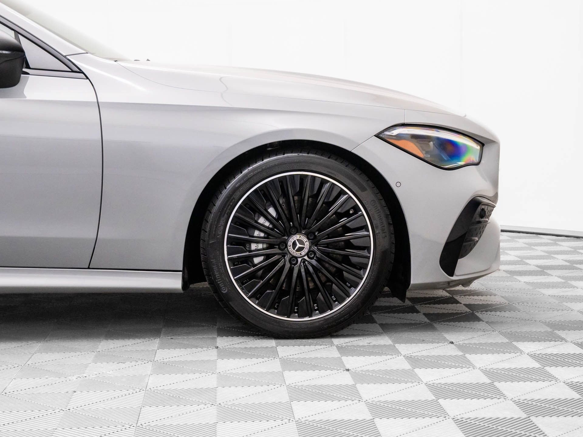 Used 2024 Mercedes-Benz CLE 300 4MATIC Coupe image 31