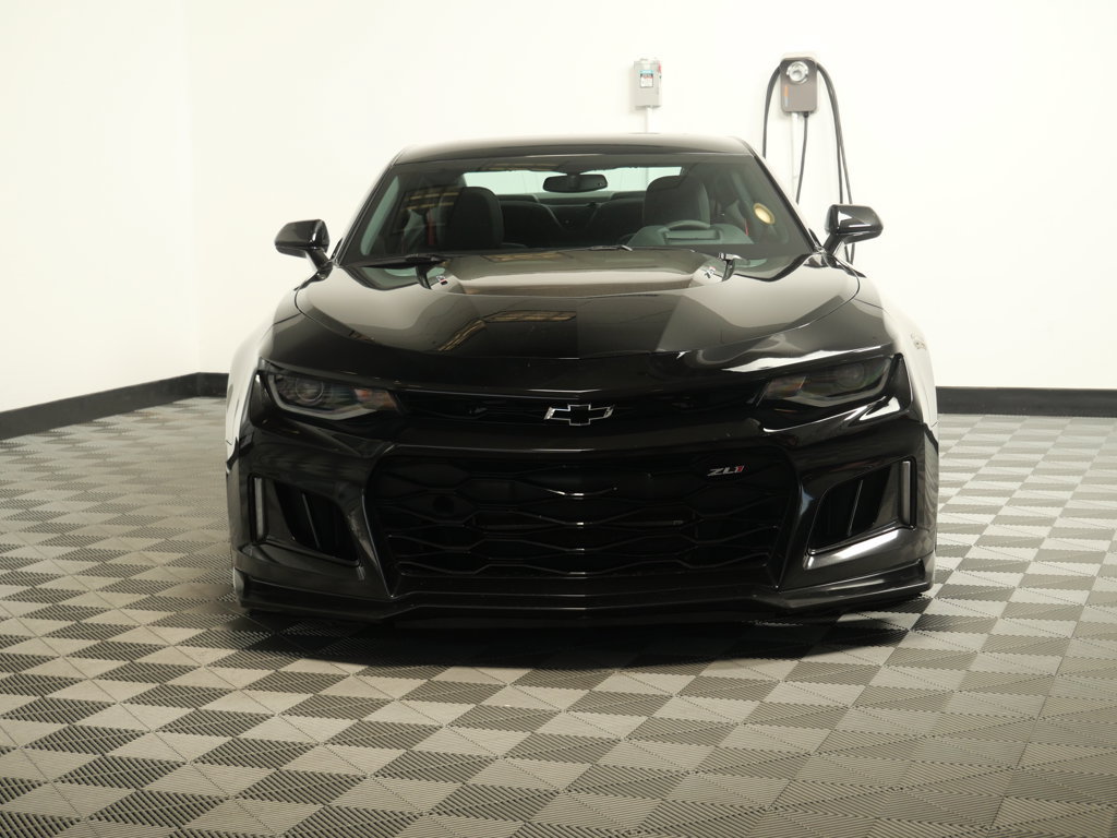 Used 2017 Chevrolet Camaro ZL1 RWD image 2