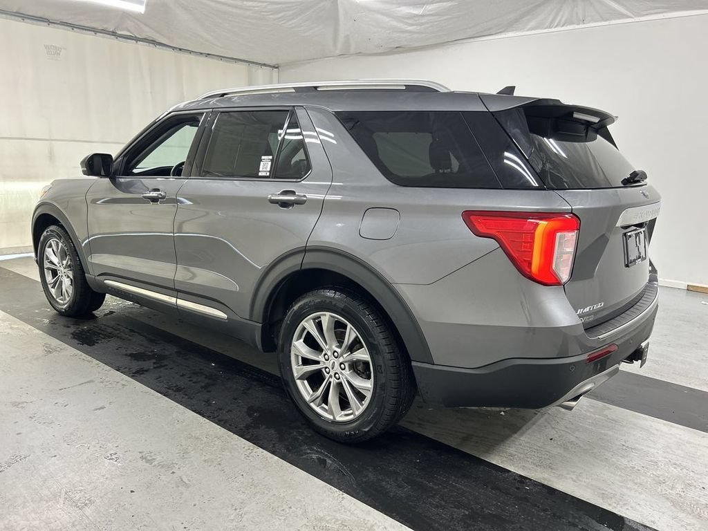 Used 2022 Ford Explorer Limited w/ Equipment Group 301A AWD/4WD image 7