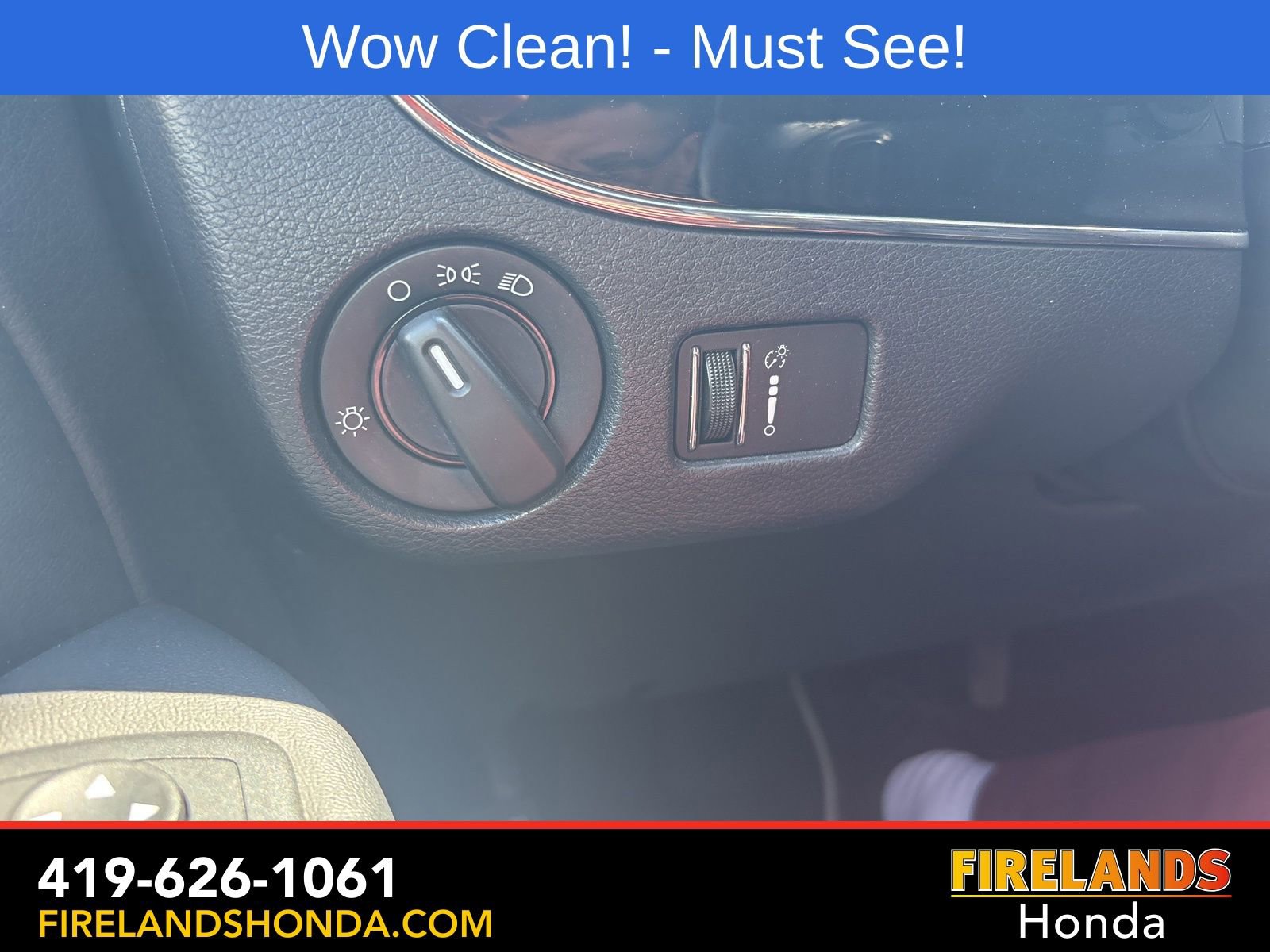 Used 2017 Dodge Grand Caravan SE FWD image 21