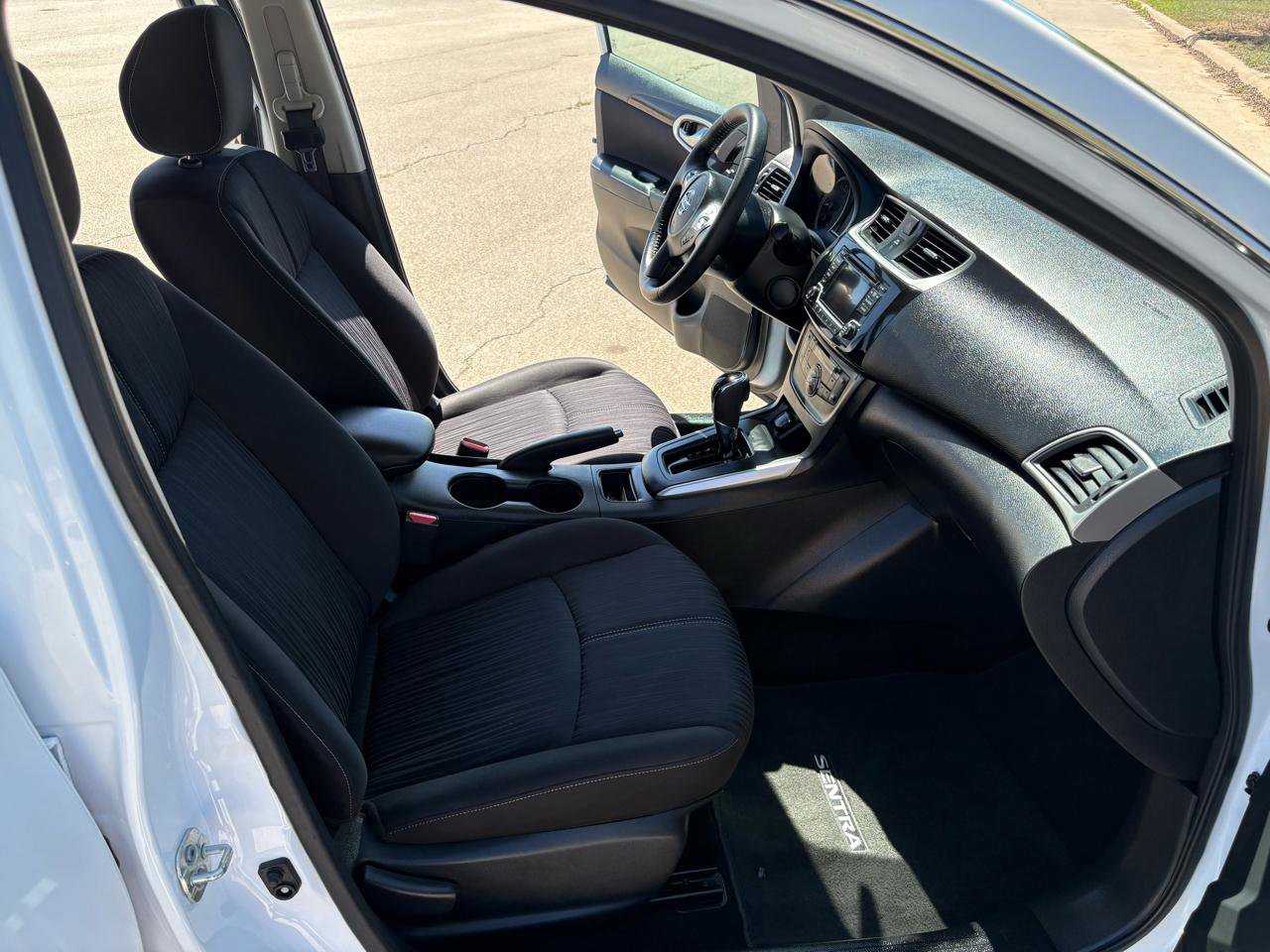 Used 2018 Nissan Sentra SV w/ Protection Package image 21