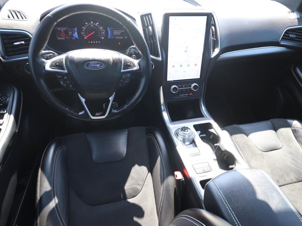 Used 2022 Ford Edge ST w/ Equipment Group 401A AWD/4WD image 9