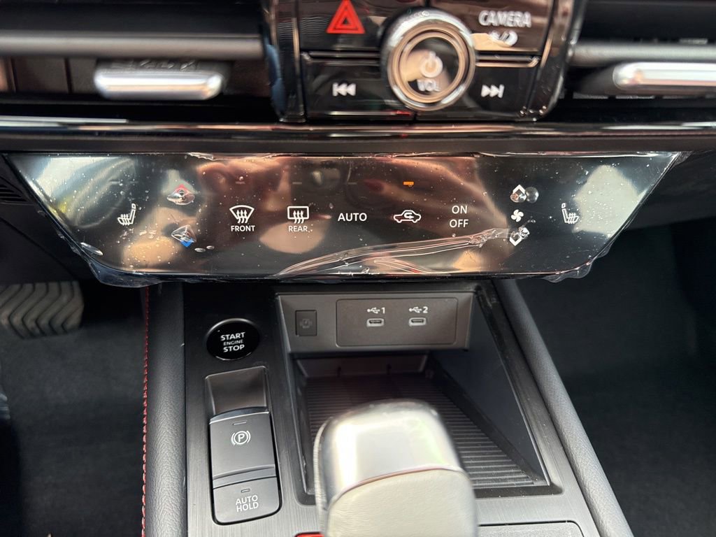 New 2026 Nissan Kicks SR w/ SR Premium Package AWD/4WD image 18